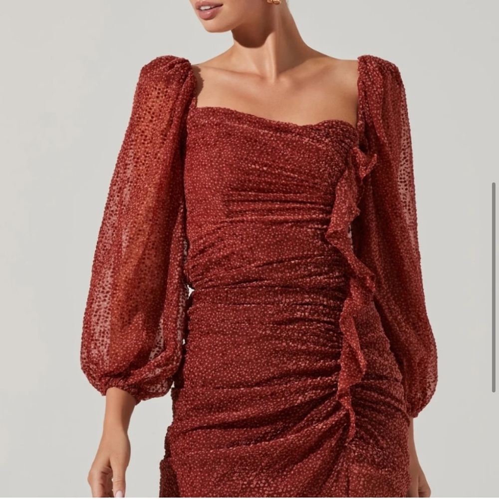 ASTR the Label Athens Dress - Picture 4 of 12